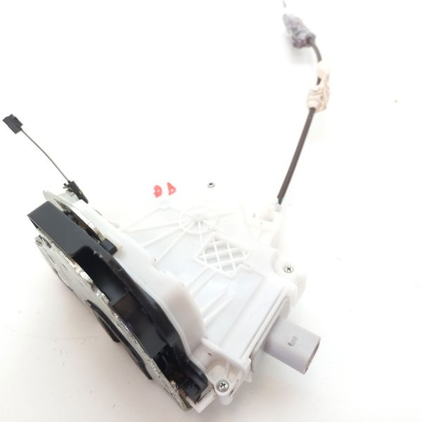 Fechadura Porta Dianteira Direita Vw Fox Connect 1.6 2018