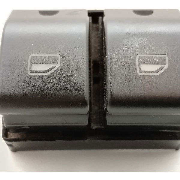 Botão Comando Vidro Dianteiro Vw Fox Connect 1.6 2018