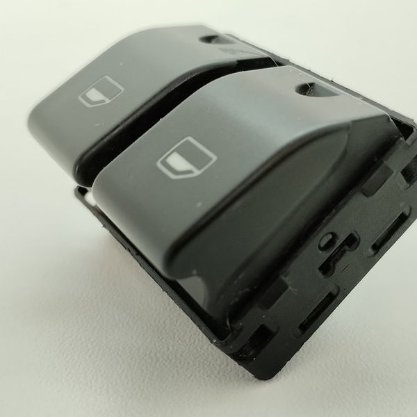 Botão Comando Vidro Dianteiro Vw Fox Connect 1.6 2018
