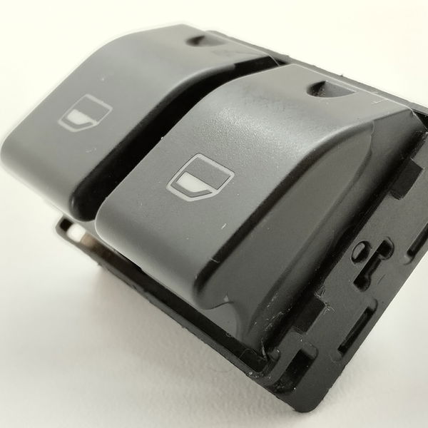 Botão Comando Vidro Dianteiro Vw Fox Connect 1.6 2018