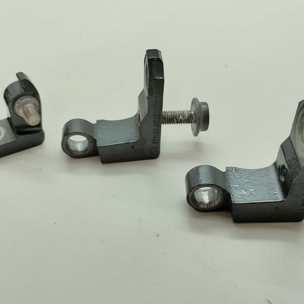Dobradiça Porta Traseira Esquerda Vw Fox Connect 1.6 2018