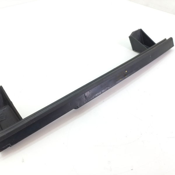 Guia Do Vidro Lado Direito Hyundai Hr 2.5 Diesel 2014