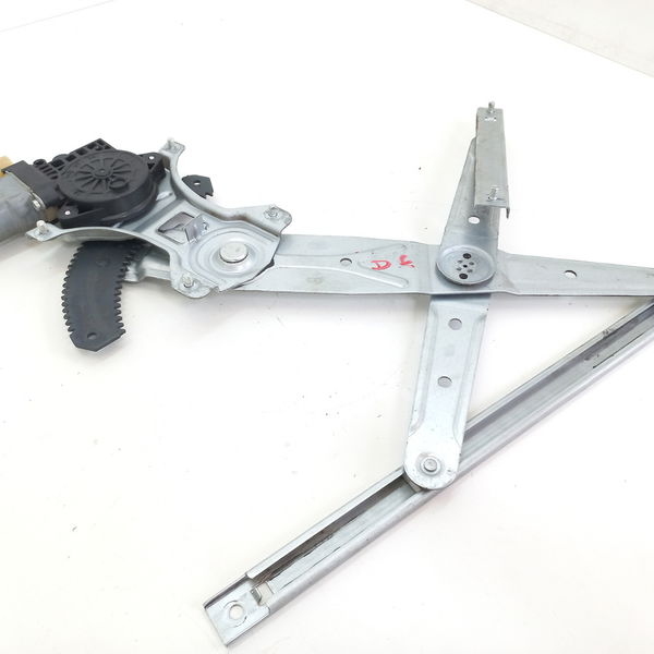 Maquina De Vidro Lado Esquerdo Hyundai Hr 2.5 Diesel 2014