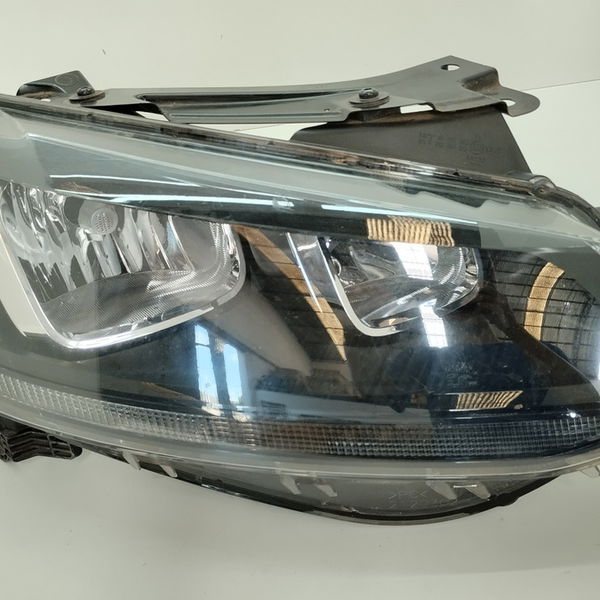 Farol Direito Volkswagen Fox Connect 1.6 2018