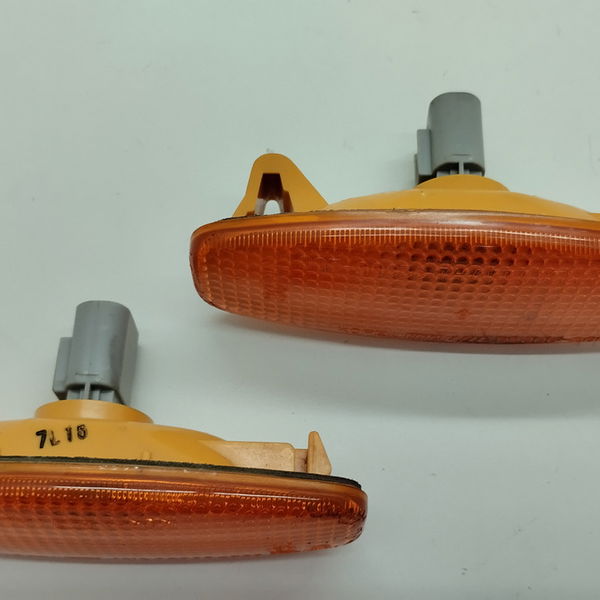 Par Luz De Seta Hyundai Hr 2.5 Diesel 2014