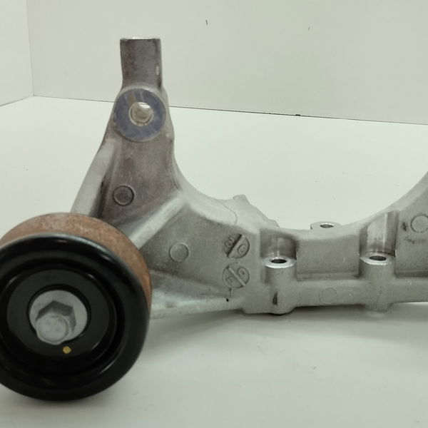 Suporte Do Altenador Hyundai Hr 2.5 Diesel 2014