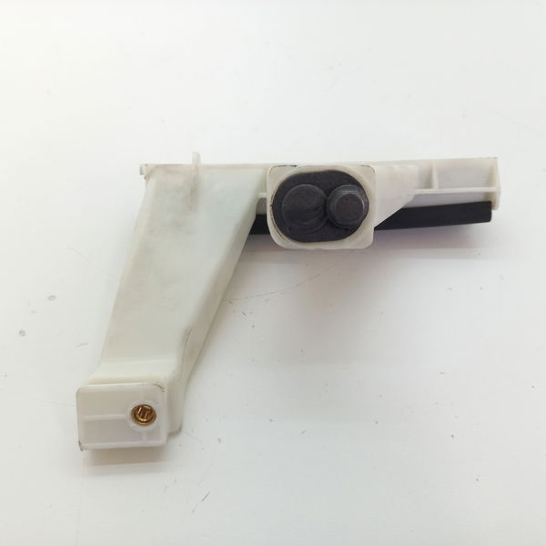 Guia Do Vidro Dianteiro Direito Peugeot 408 Griff 2.0 2012