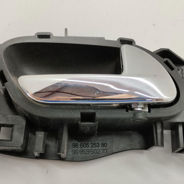 Maçaneta Interna Direita Peugeot 408 Griffe 2.0 2012