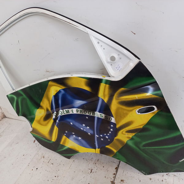 Porta Dianteira Direita Hyundai Hr 2.5 Diesel 2014