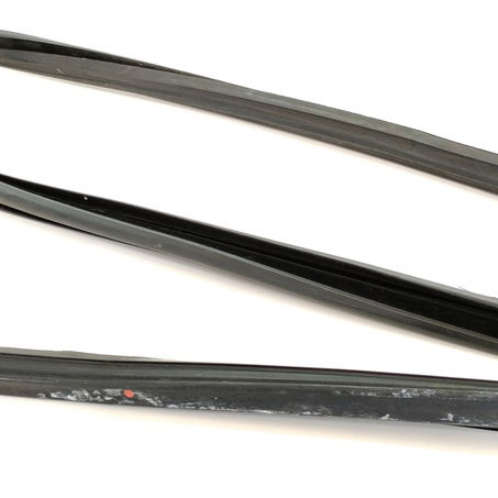 Guarnição Vidro Dianteiro Direito Peugeot 408 2.0 2012