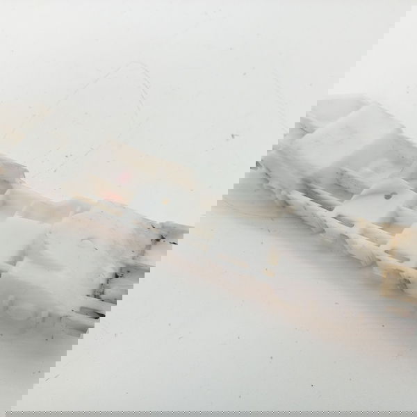 Suporte Parachoque Dianteiro Esquerdo Renault Logan 1.0 2021