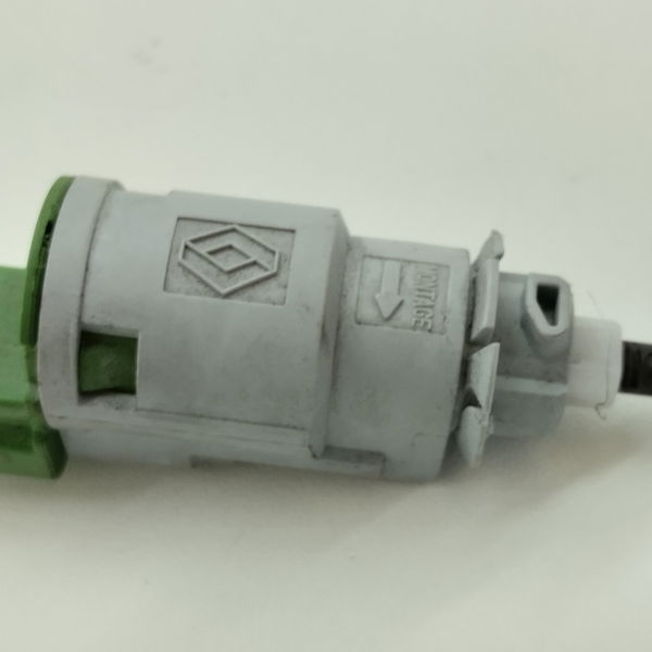 Sensor Pedal Da Embreagem Renault Logan Fire 1.0 2021