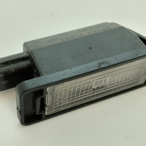 Luz De Placa Renault Logan Life 1.0 2021