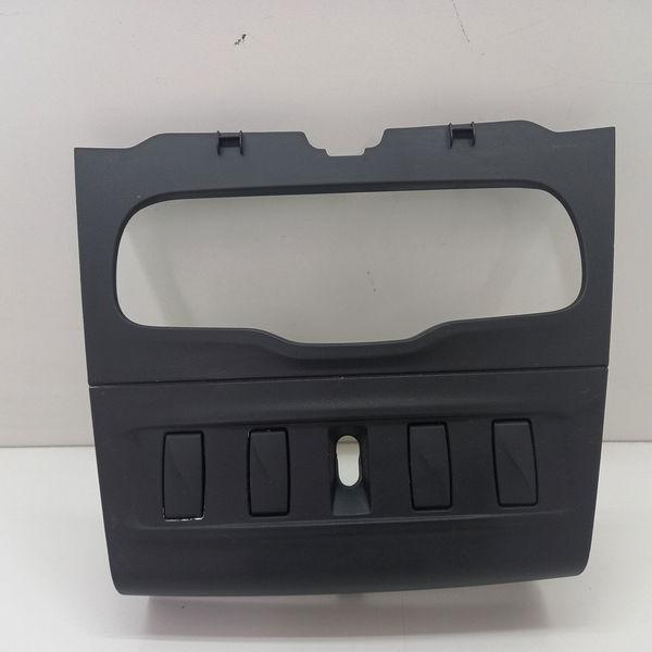 Moldura Comando Do Ar Renault Logan Life 1.0 2021