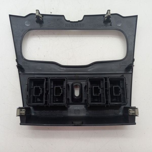 Moldura Comando Do Ar Renault Logan Life 1.0 2021