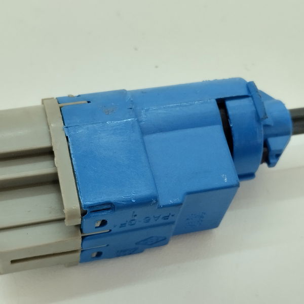 Sensor Pedal Da Embreagem Renault Logan Fire 1.0 2021