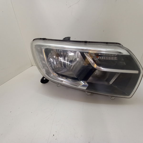 Farol Direito Logan Life 1.0 2021
