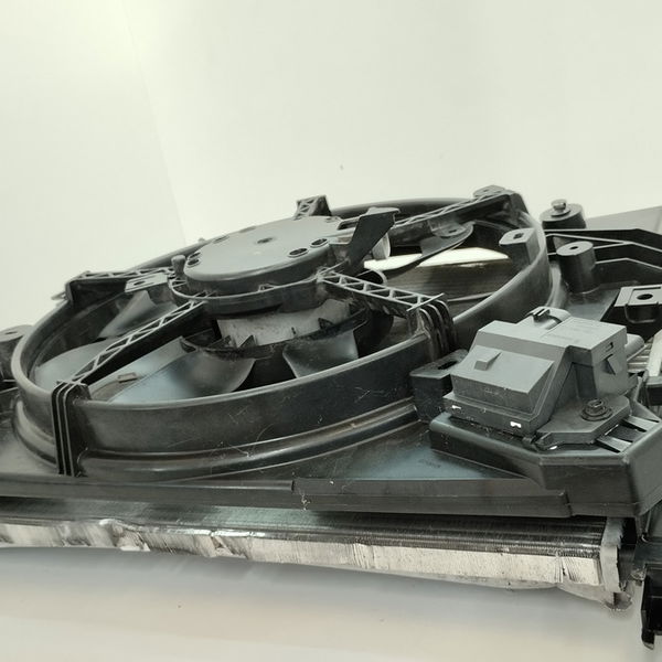 Radiador Renault Logan Life 1.0 2021 Com Detalhe