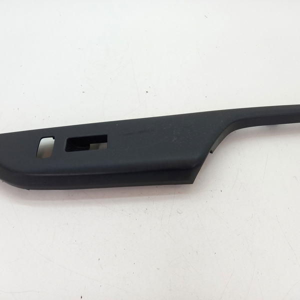 Moldura Botao Vidro Dianteiro Direito Honda Civic  2.0 2017
