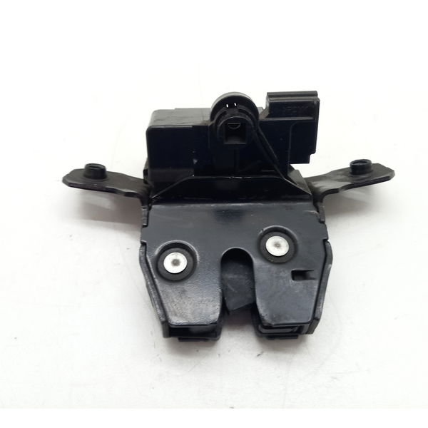 Fechadura Do Porta Mala Chevrolet Tracker 2021