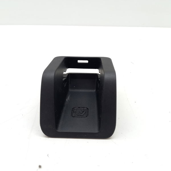 Acabamento Banco Traseiro Isofix Chevrolet Tracker 2021