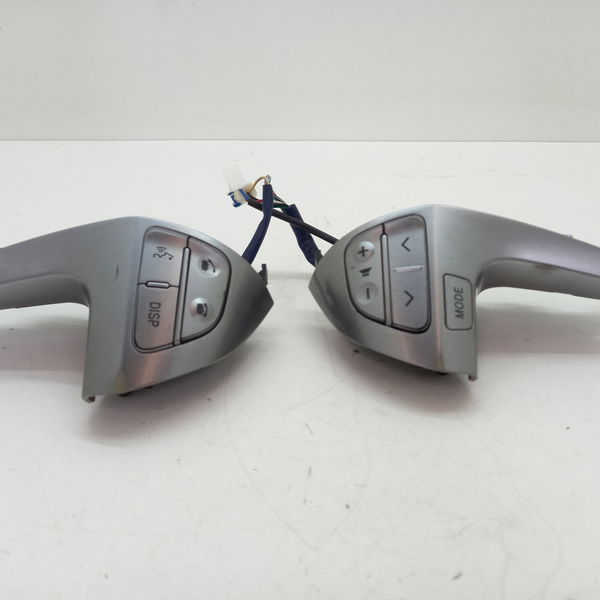 Botao Comando Som Do Volante Toyota Hilux Sw4 Diesel 2011
