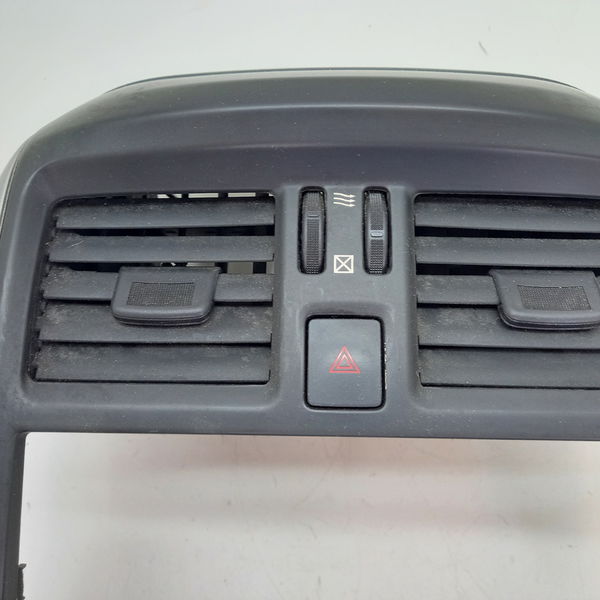 Moldura Do Radio Alerta Nissan Versa S 1.6 2017
