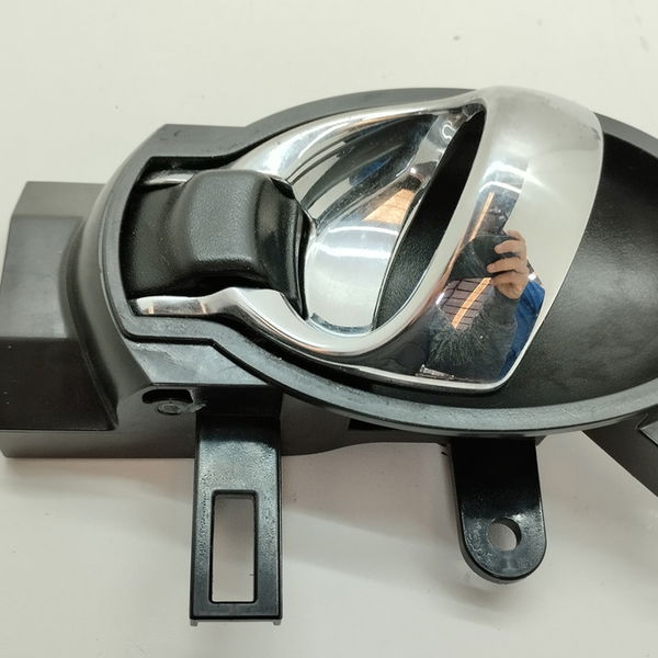 Maçaneta Interna Esquerda Nissan Versa S 1.6 2017