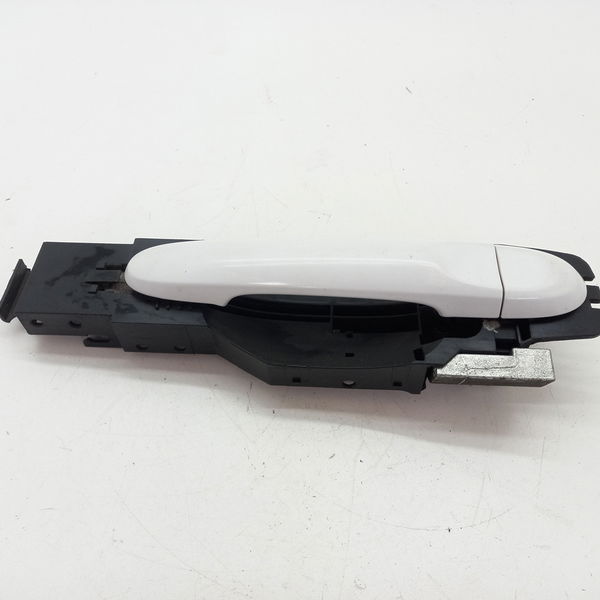 Maçaneta Externa Dianteira Direita Nissan Versa 1.6 2017