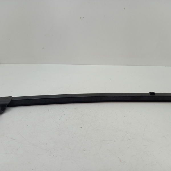 Guia Do Vidro Dianteiro Direito Nissan Versa S 1.6 2017