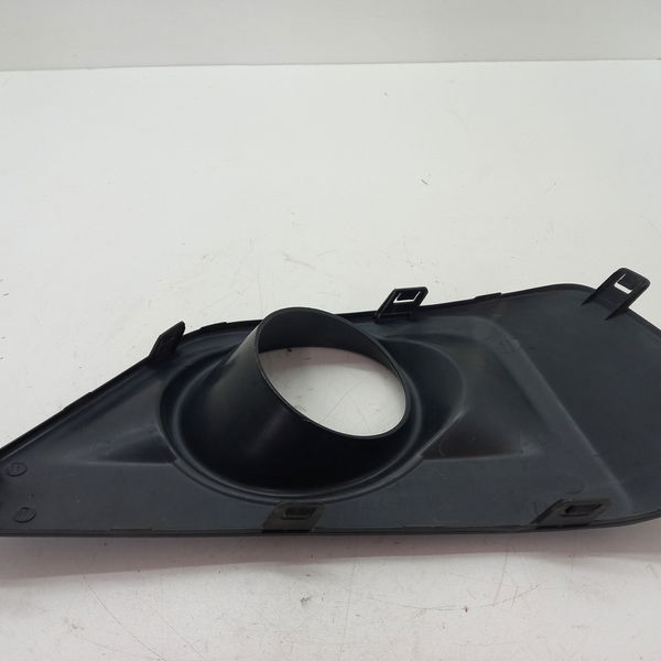 Moldura Farol Milha Esquerdo Suzuki G Vitara 2013