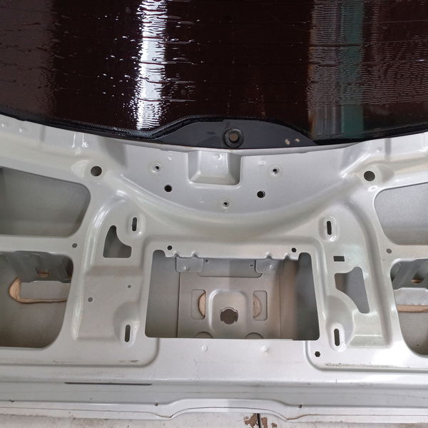 Tampa Do Porta Mala Chevrolet Onix 1.4 Ltz 2016