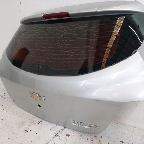 Tampa Do Porta Mala Chevrolet Onix 1.4 Ltz 2016