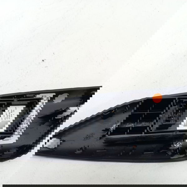 Botao Vidro Traseira Direita  Honda Wrv Ex 2018
