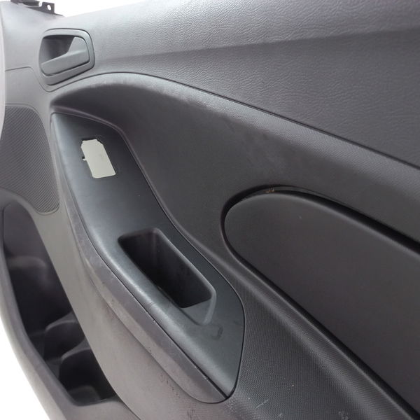 Forro De Porta Dianteira Direita Ford Ka Se 1.0 2015