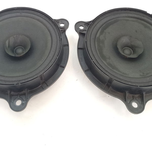 Par Alto Falante Nisan Versa S 1.6 2017