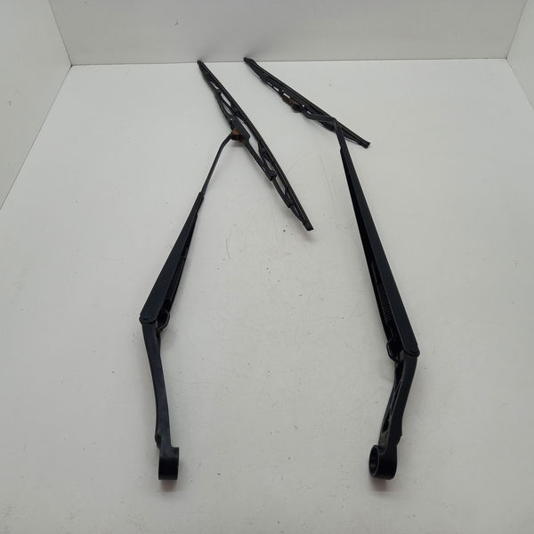 Par Braço Limpador Parabrisa Nissan Versa S 1.6 2017