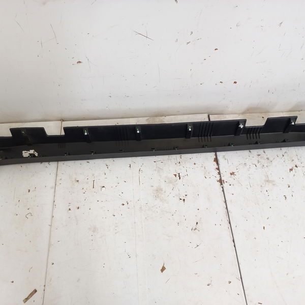 Spoiler Externo Direito Detalhe Hyundai Creta 1.6 2021