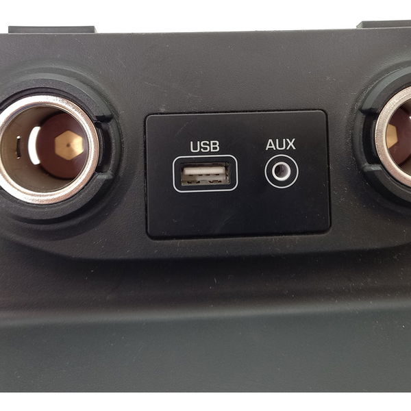 Moldura Cabo Usb Hyundai Creta 1.6 Action 2021