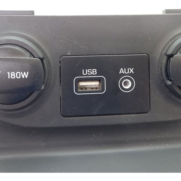 Moldura Cabo Usb Hyundai Creta 1.6 Action 2021