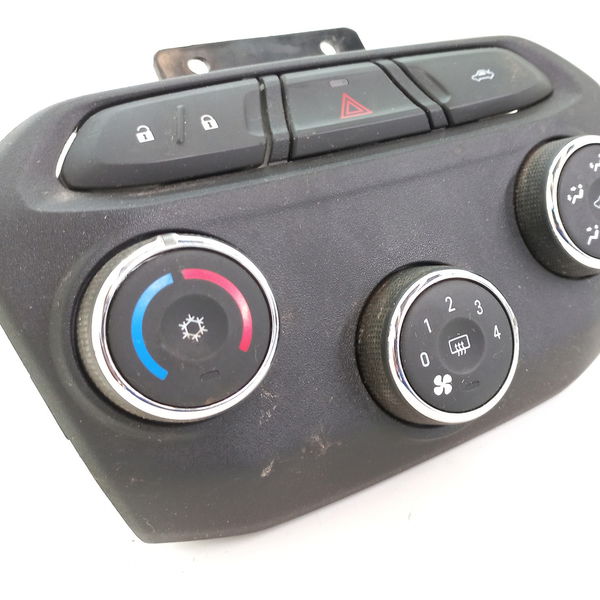 Botao Comando Do Ar Chevrolet Onix 1.4 Ltz 2016