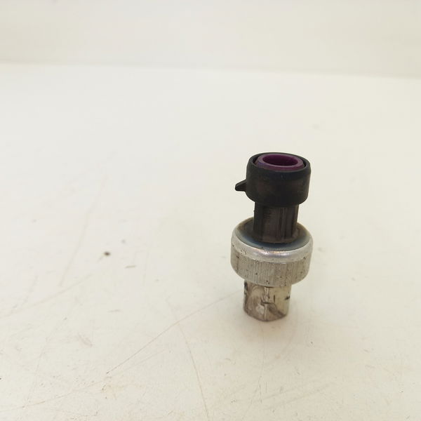 Sensor Pressostato Do Ar Chevrolet Onix 1.4 Ltz 2016