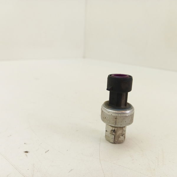 Sensor Pressostato Do Ar Chevrolet Onix 1.4 Ltz 2016