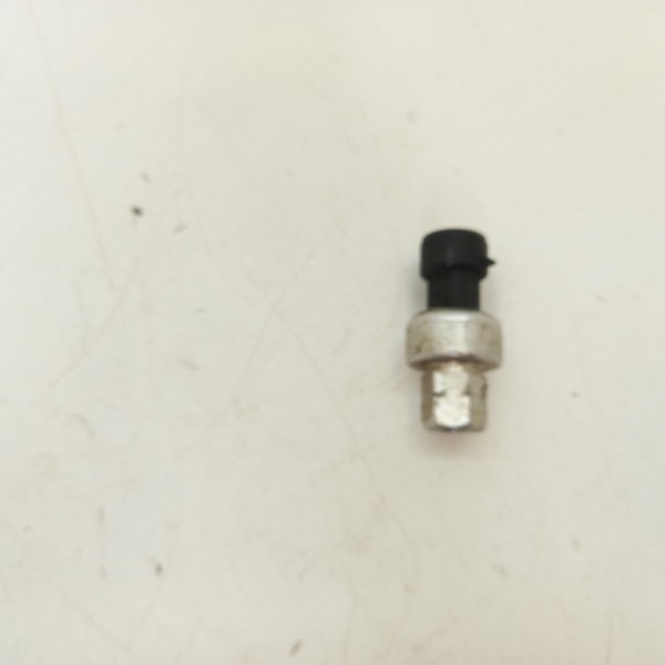 Sensor Pressostato Do Ar Chevrolet Onix 1.4 Ltz 2016