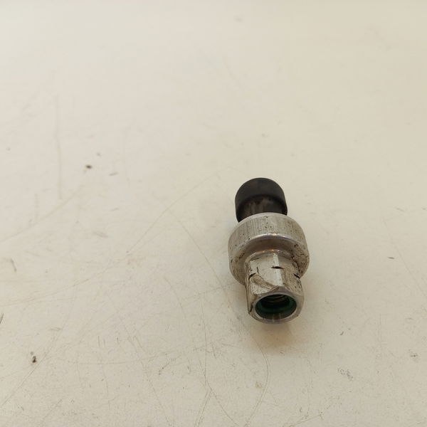 Sensor Pressostato Do Ar Chevrolet Onix 1.4 Ltz 2016