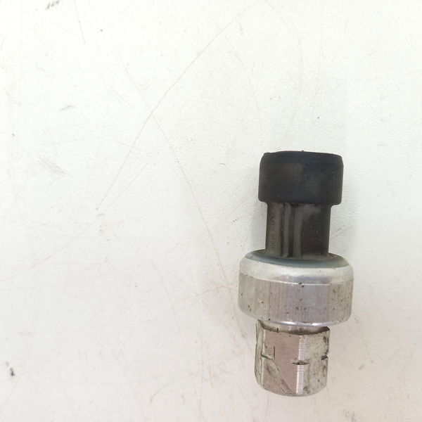 Sensor Pressostato Do Ar Chevrolet Onix 1.4 Ltz 2016