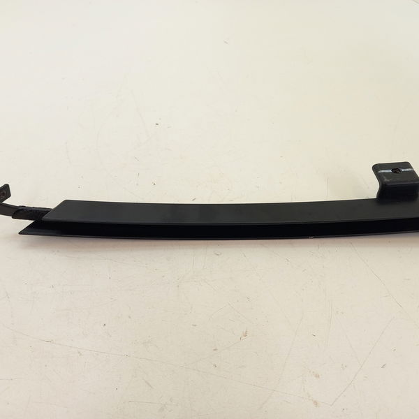 Guia Do Vidro Traseira Esquerdo Chevrolet Onix 1.4 Ltz 2016