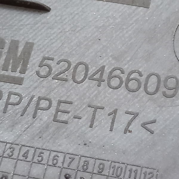 Acabamento Coluna Traseira Esquerda Chevrolet Onix 1.4 2016