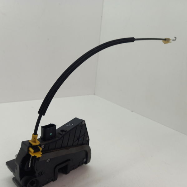 Fechadura Porta Traseira Dianteira Chevrolet Onix 1.4  2016