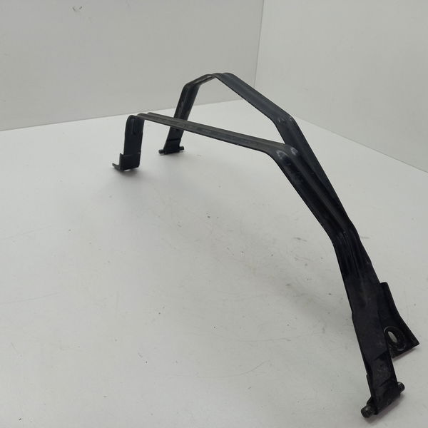 Par Alça Suporte Do Tanque Chevrolet Onix 1.4 Ltz 2016